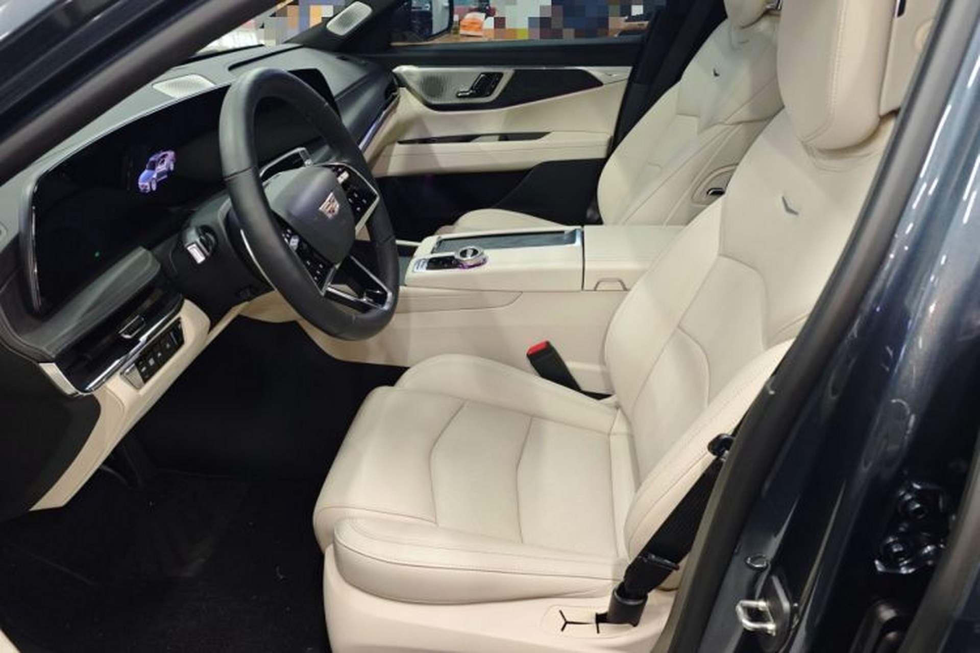 Used Cadillac CT6 2023 28T Luxury Version Left Front Seat