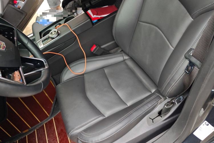 Used Cadillac CT6 2023 28T Luxury Version Left Front Seat