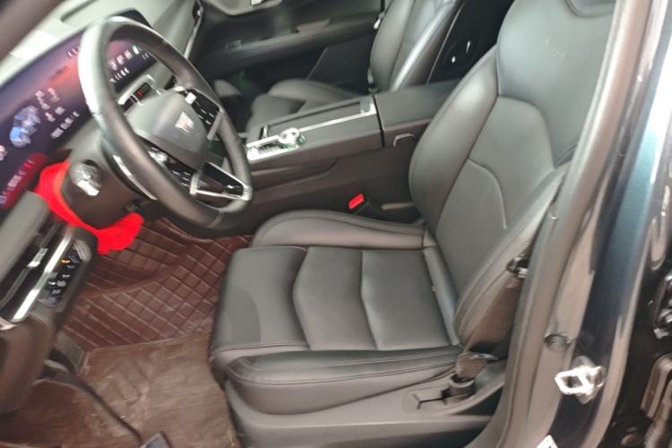 Used Cadillac CT6 2023 28T Luxury Version Left Front Seat