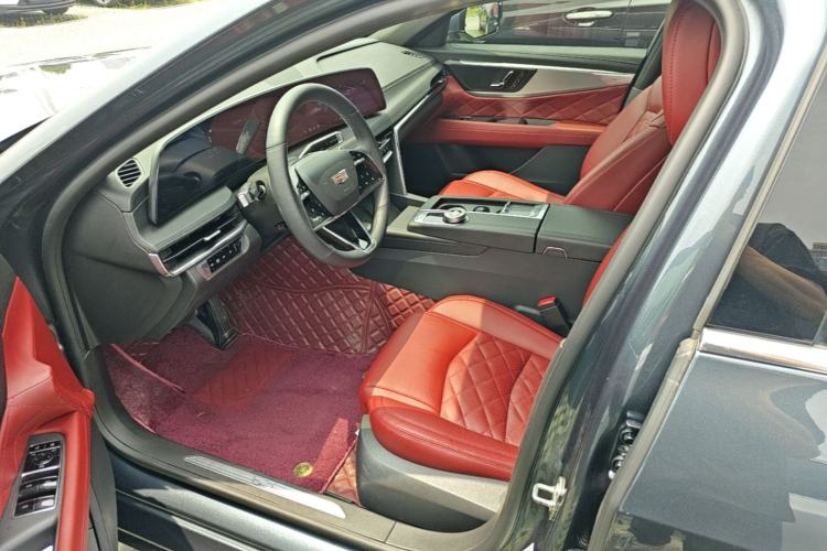 Used Cadillac CT6 2023 28T Fashion Edition Left Front Seat