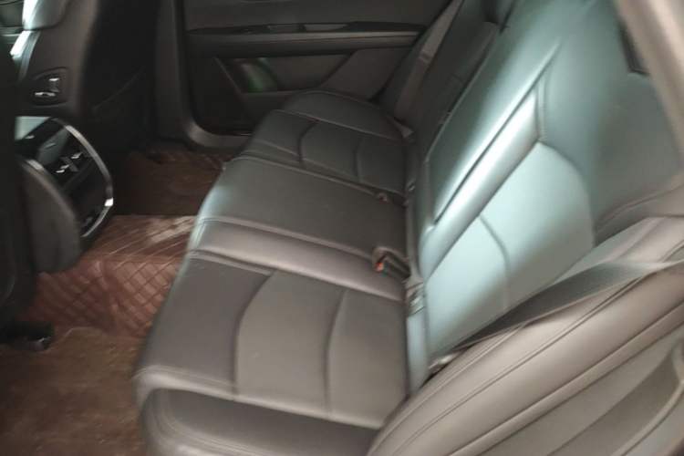 Used Cadillac CT6 2023 28T Luxury Version Left Rear Seat