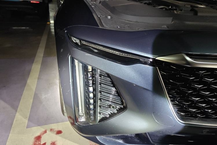 Used Cadillac CT6 2023 28T Prestige Model Right Front Headlight
