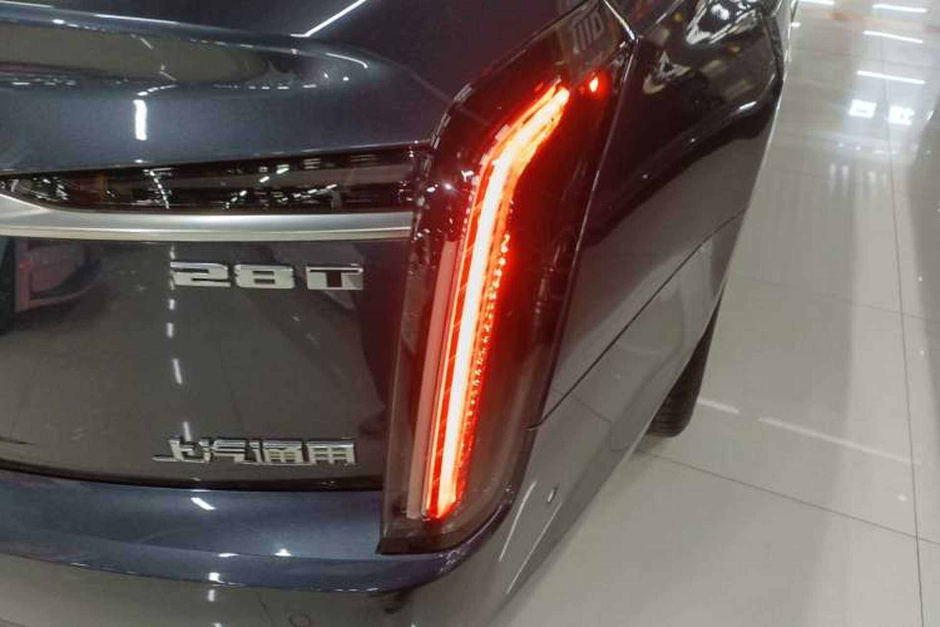 Used Cadillac CT6 2023 28T Platinum Edition Right Rear Taillight
