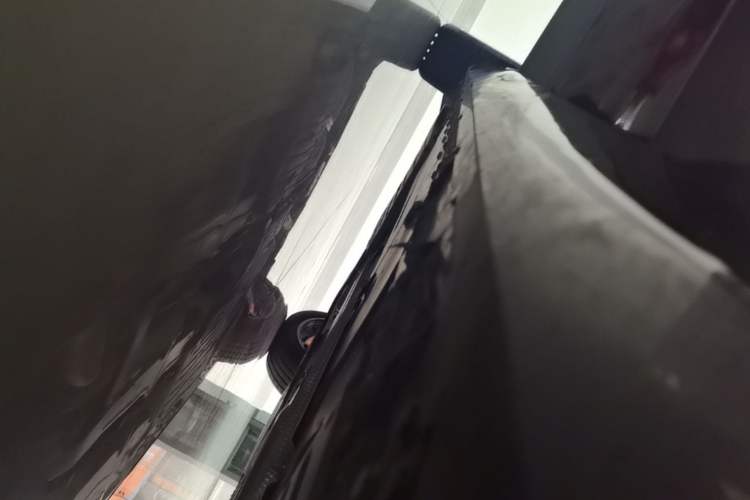 Used Cadillac CT6 2023 28T Luxury Version Right Side Sill