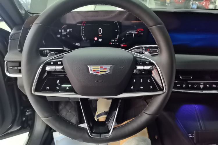 Used Cadillac CT6 2023 28T Luxury Version Steering Wheel