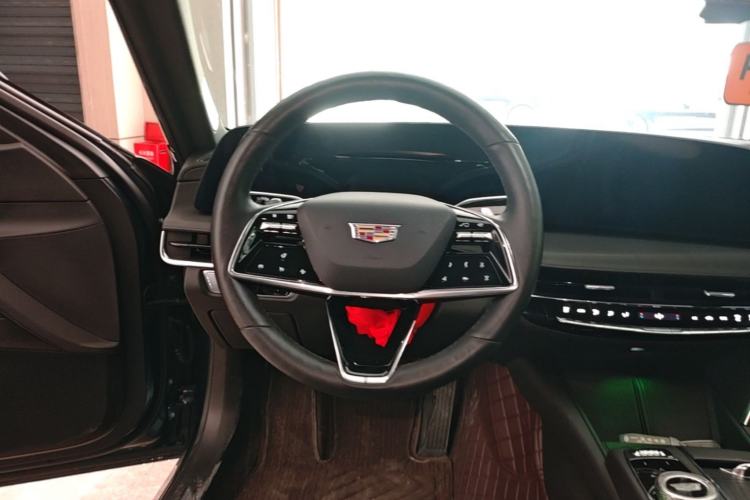 Used Cadillac CT6 2023 28T Luxury Version Steering Wheel