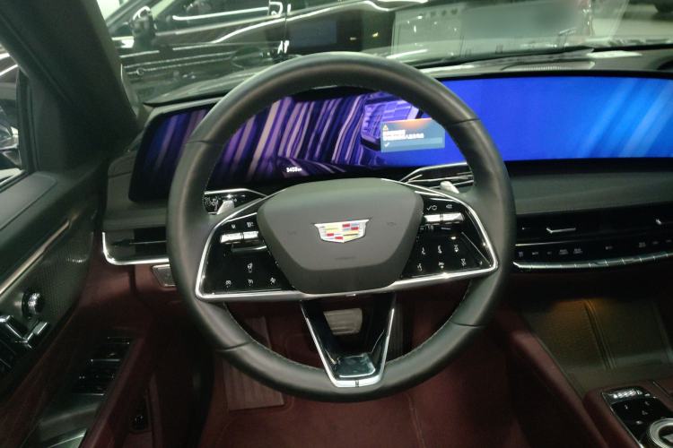 Used Cadillac CT6 2023 28T Platinum Edition Steering Wheel
