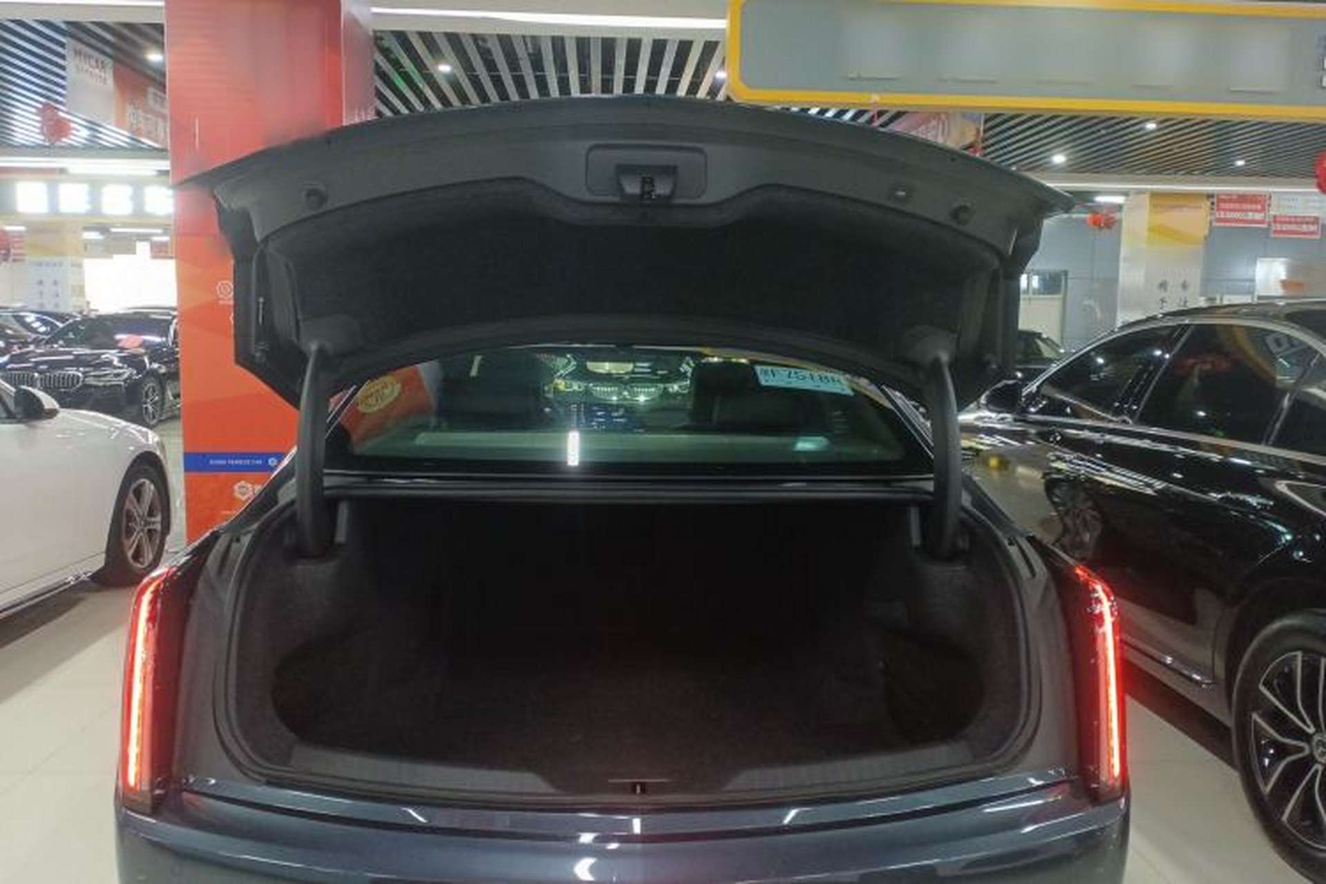 Used Cadillac CT6 2023 28T Platinum Edition Trunk