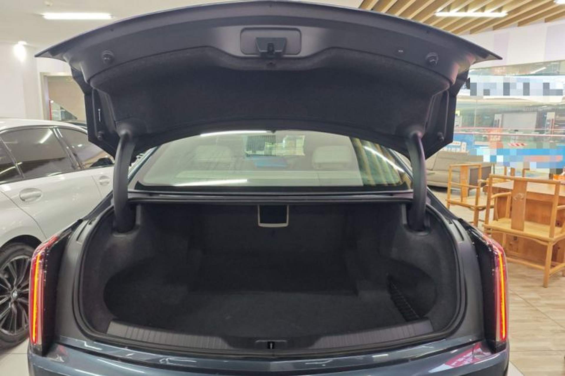 Used Cadillac CT6 2023 28T Luxury Version Trunk