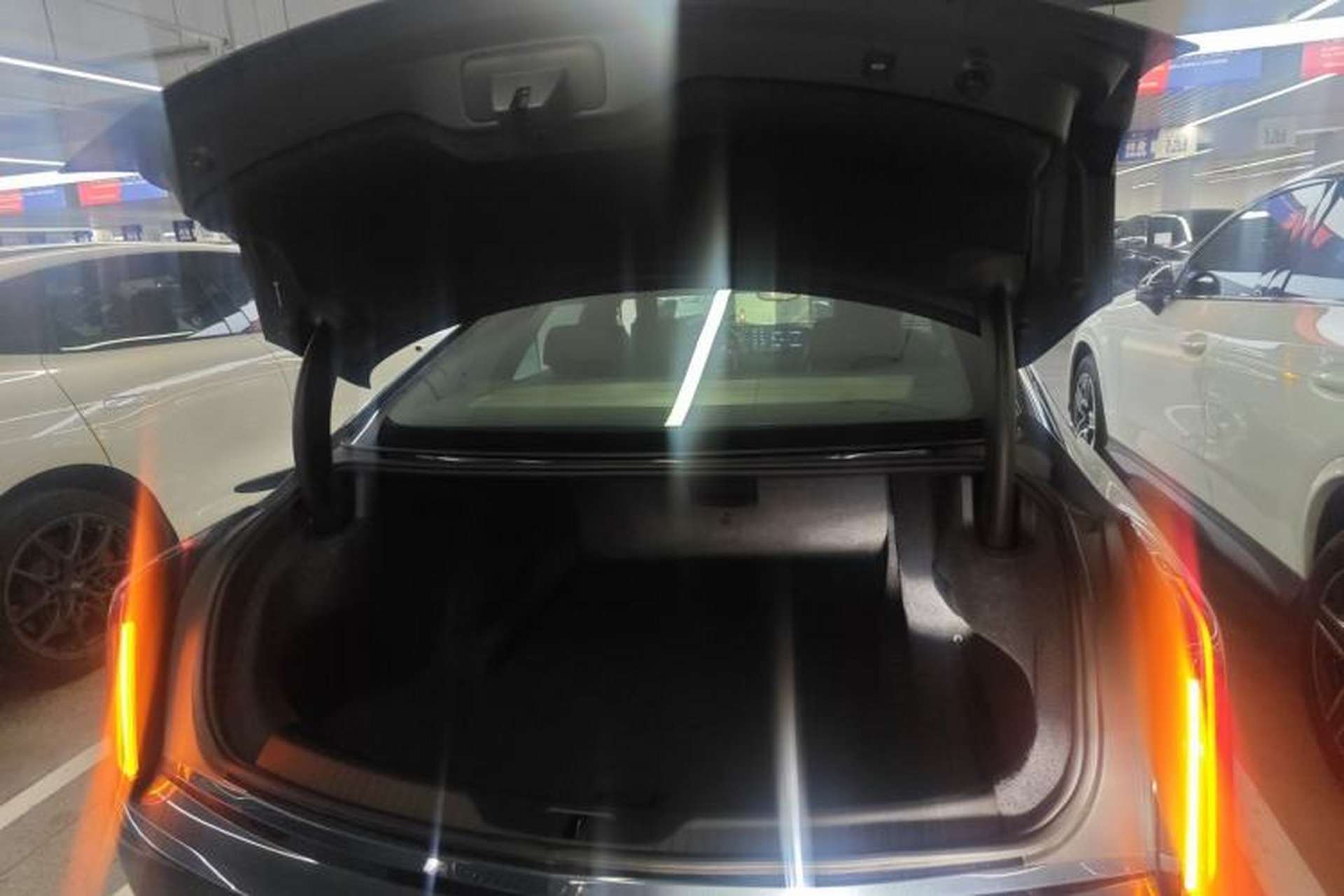 Used Cadillac CT6 2023 28T Platinum Edition Trunk
