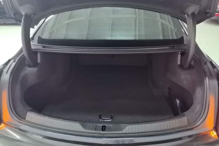 Used Cadillac CT6 2023 28T Luxury Version Trunk