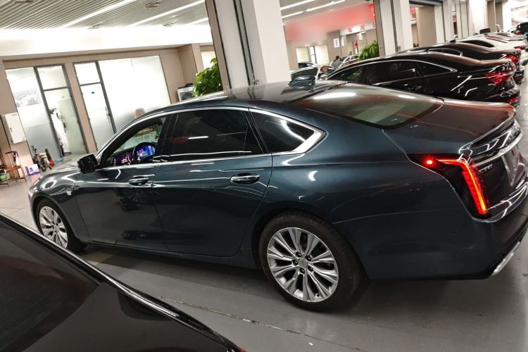 Used Cadillac CT6 2023 28T Platinum Edition Exterior 3