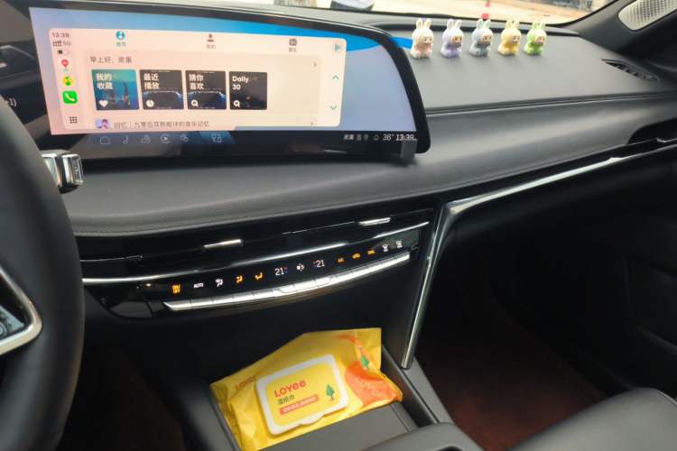 Used Cadillac CT6 2023 28T Luxury Version Audio And AC Panel