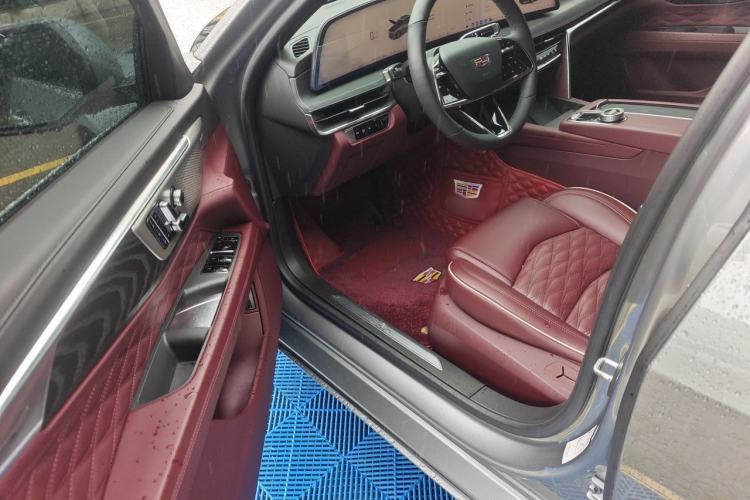 Used Cadillac CT6 2023 28T Luxury Version Driver Seat