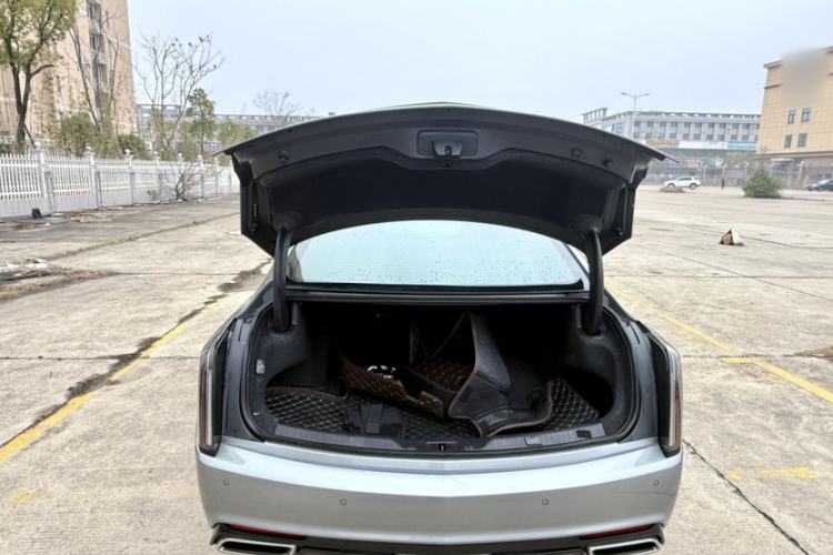 Used Cadillac CT6 2023 28T Luxury Version Interior 1
