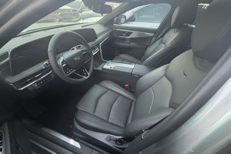 Used Cadillac CT6 2023 28T Fashion Edition Interior 2