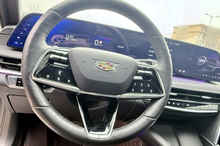 Used Cadillac CT6 2023 28T Luxury Version Interior 9