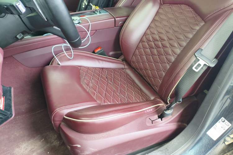 Used Cadillac CT6 2023 28T Platinum Edition Left Front Seat