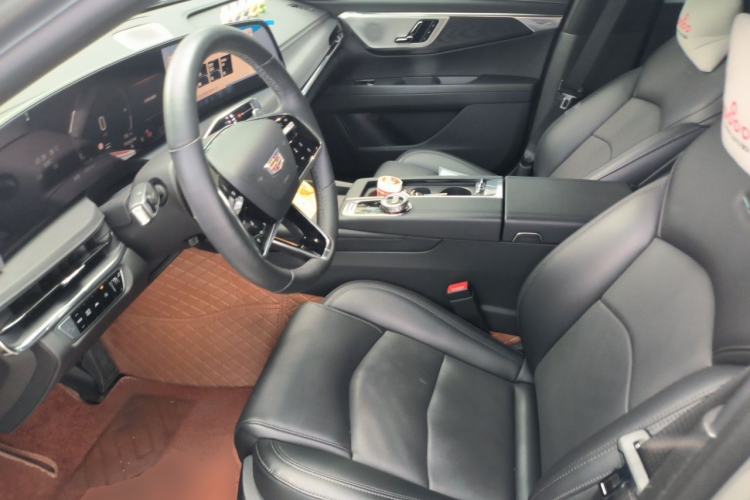 Used Cadillac CT6 2023 28T Luxury Version Left Front Seat
