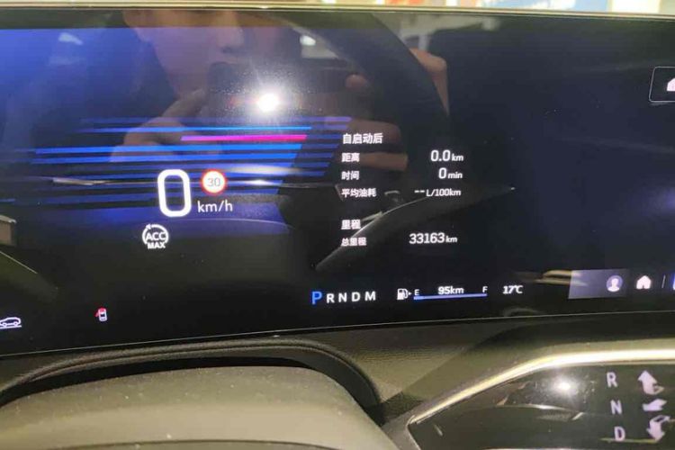 Used Cadillac CT6 2023 28T Fashion Edition Odometer Close Up