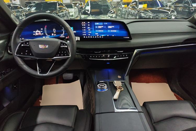Used Cadillac CT6 2023 28T Luxury Version Center Console