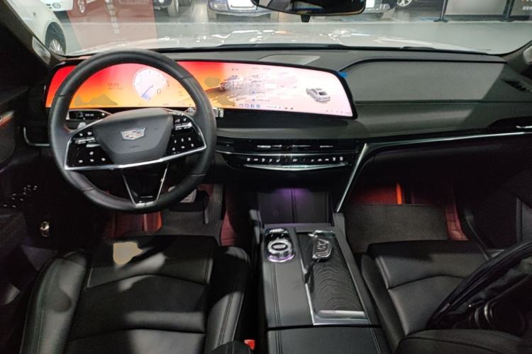 Used Cadillac CT6 2023 28T Luxury Version Center Console