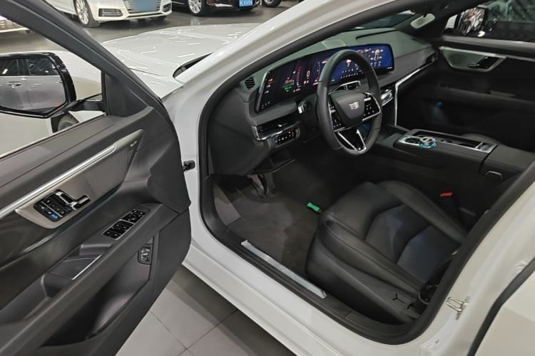 Used Cadillac CT6 2023 28T Luxury Version Driver Seat