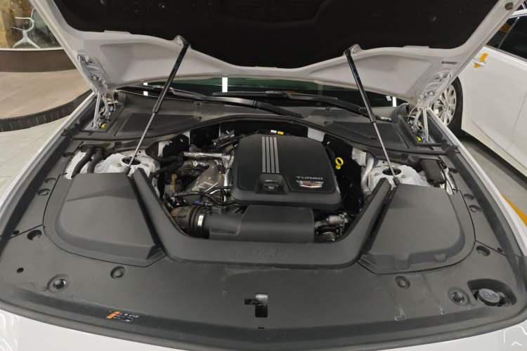 Used Cadillac CT6 2023 28T Luxury Version Engine Bay