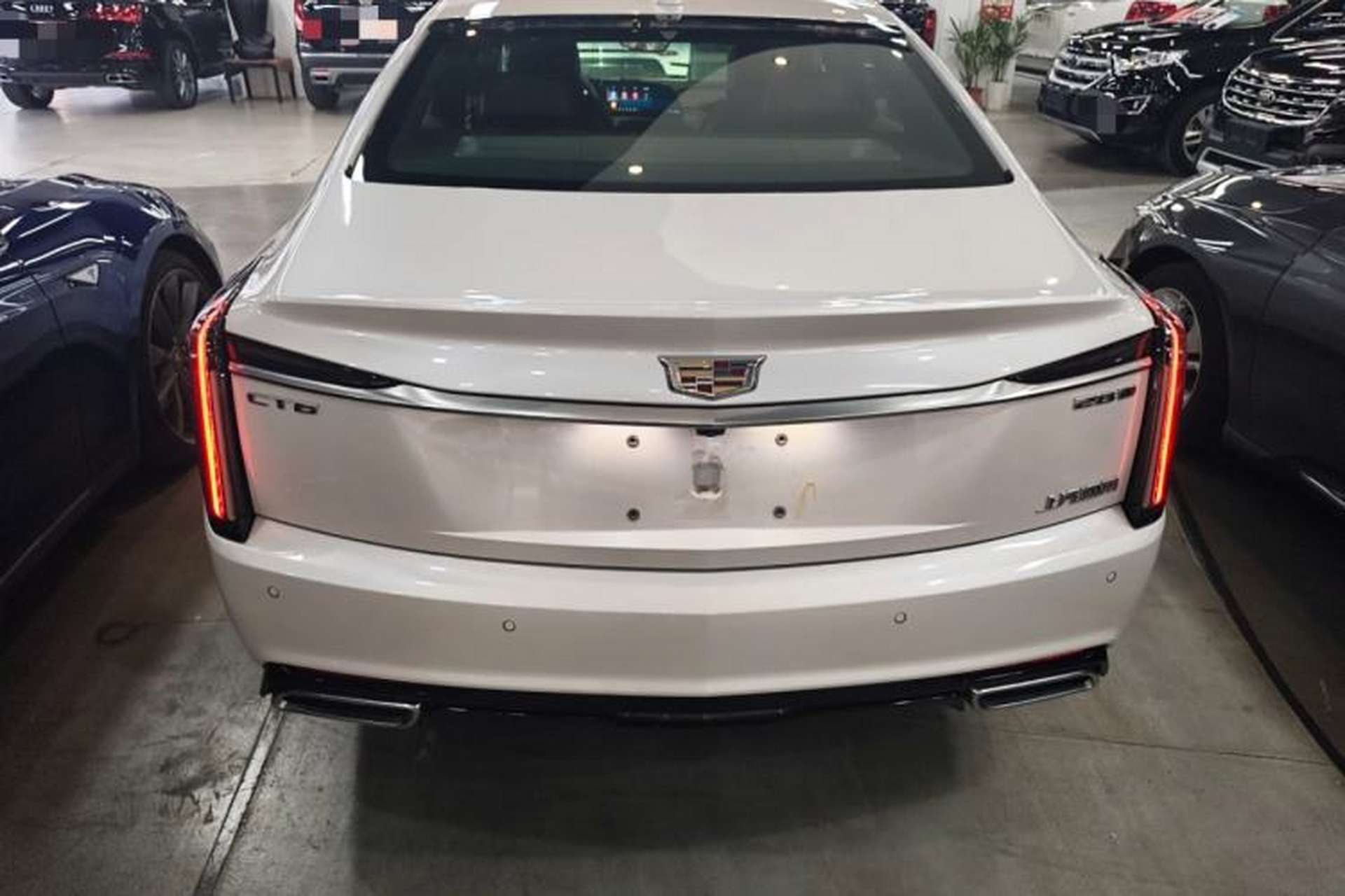 Used Cadillac CT6 2023 28T Platinum Edition Exterior 4