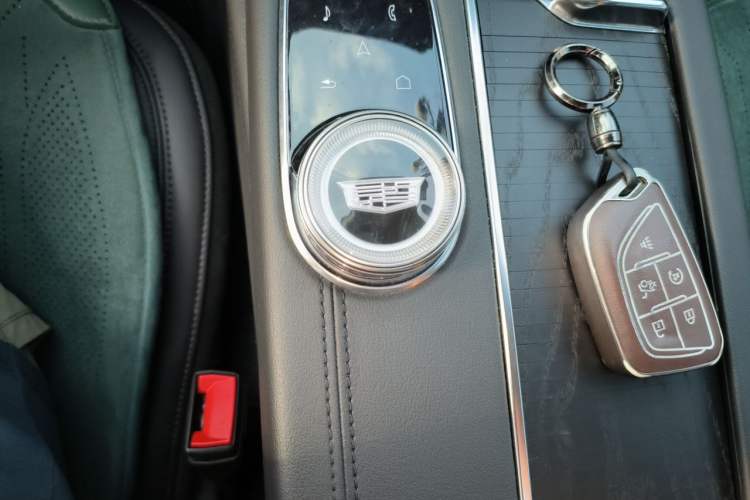 Used Cadillac CT6 2023 28T Luxury Version Gear Lever