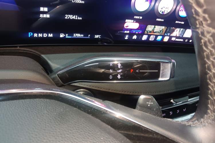 Used Cadillac CT6 2023 28T Luxury Version Gear Lever
