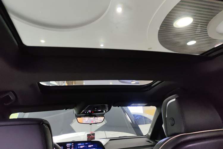 Used Cadillac CT6 2023 28T Prestige Model Headliner