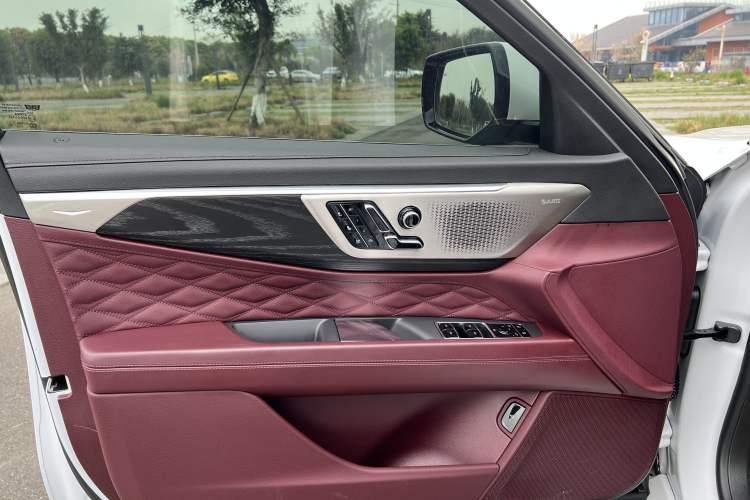 Used Cadillac CT6 2023 28T Prestige Model Interior 2