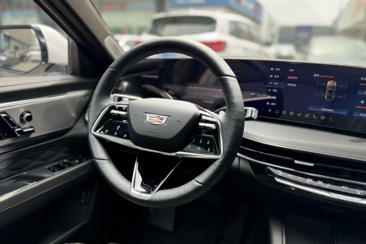 Used Cadillac CT6 2023 28T Platinum Edition Interior 2