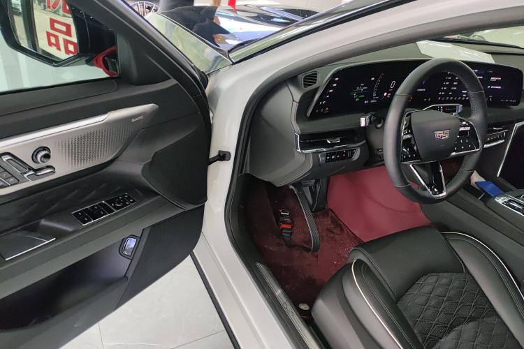 Used Cadillac CT6 2023 28T Prestige Model Interior 3