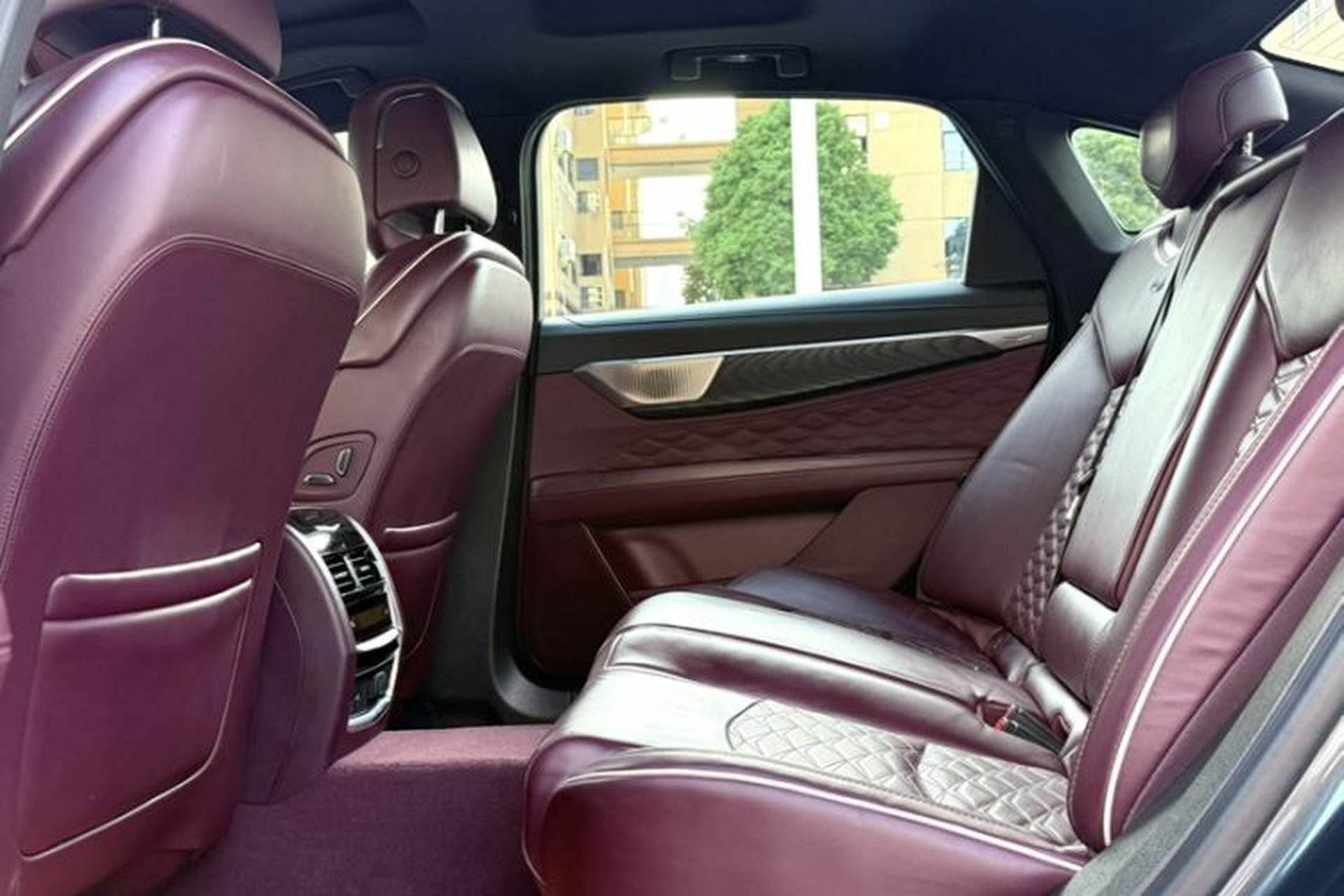 Used Cadillac CT6 2023 28T Platinum Edition Interior 7