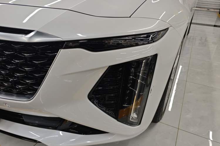 Used Cadillac CT6 2023 28T Luxury Version Left Front Headlight