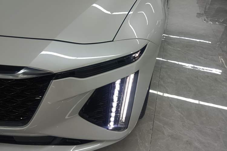 Used Cadillac CT6 2023 28T Luxury Version Left Front Headlight