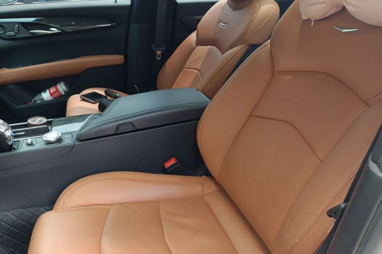 Used Cadillac CT6 2023 28T Luxury Version Left Front Seat