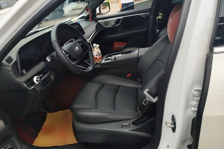 Used Cadillac CT6 2023 28T Luxury Version Left Front Seat