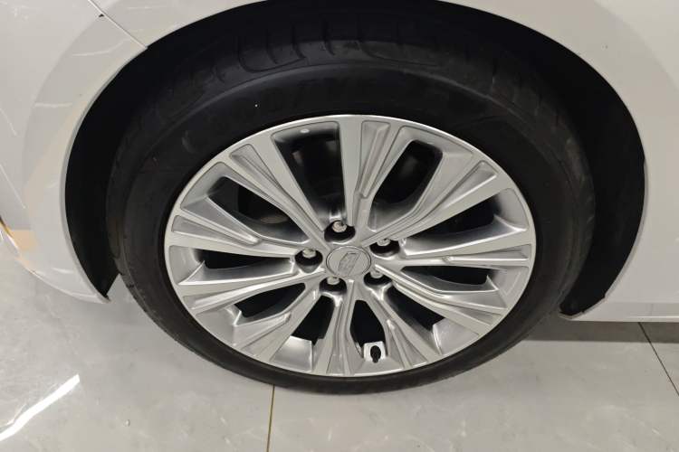 Used Cadillac CT6 2023 28T Luxury Version Left Front Wheel Hub