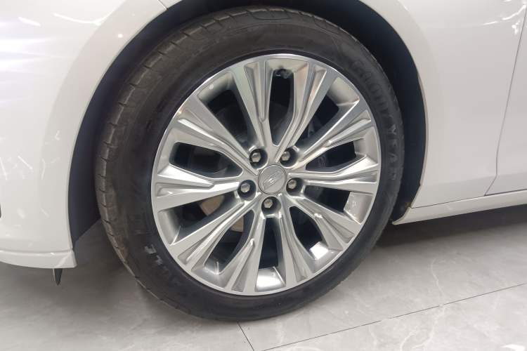 Used Cadillac CT6 2023 28T Luxury Version Left Front Wheel Hub