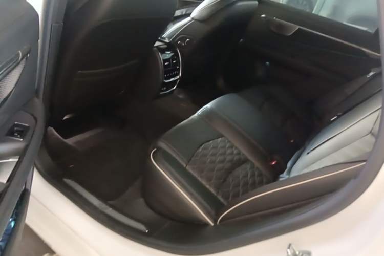 Used Cadillac CT6 2023 28T Prestige Model Left Rear Seat