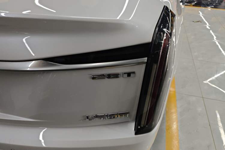 Used Cadillac CT6 2023 28T Luxury Version Right Rear Taillight