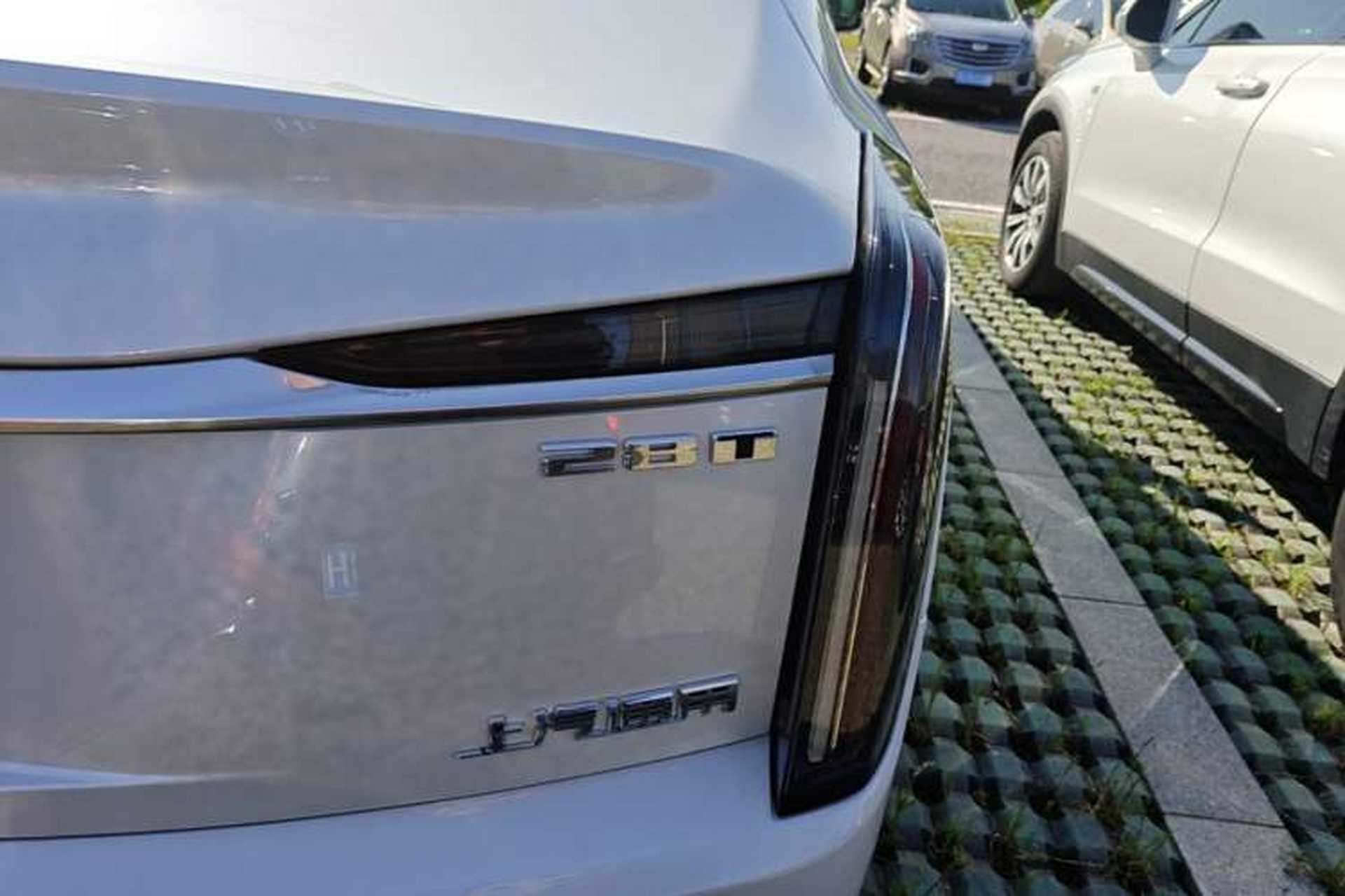 Used Cadillac CT6 2023 28T Luxury Version Right Rear Taillight