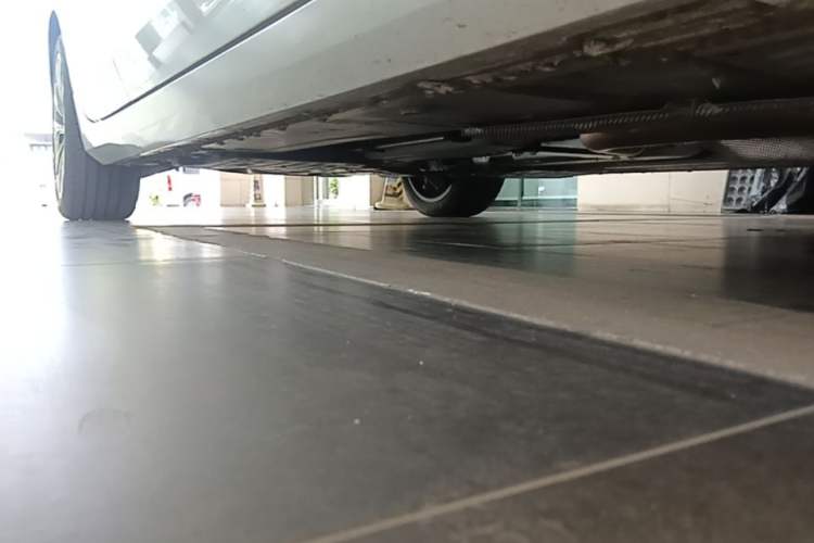 Used Cadillac CT6 2023 28T Prestige Model Right Side Sill