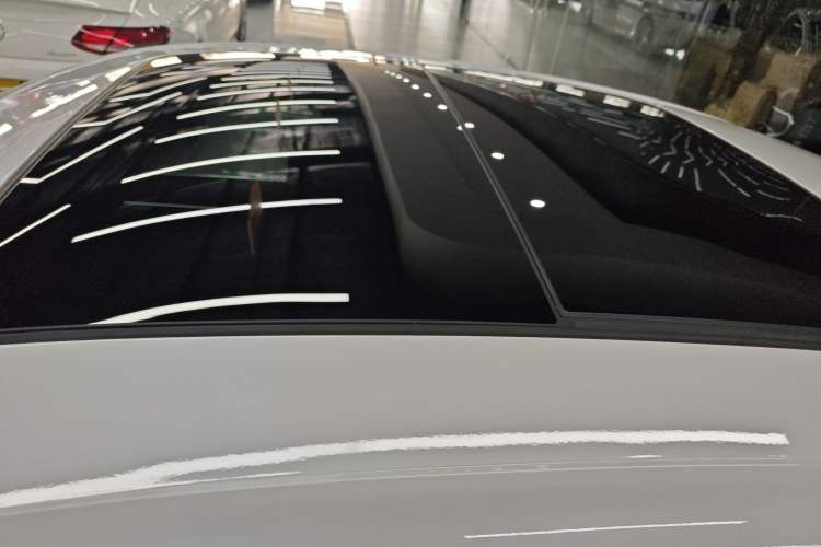 Used Cadillac CT6 2023 28T Luxury Version Roof