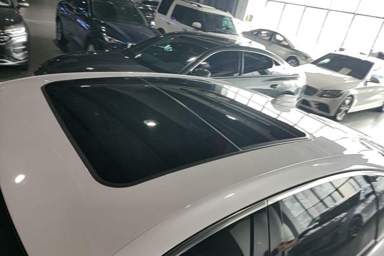 Used Cadillac CT6 2023 28T Luxury Version Roof