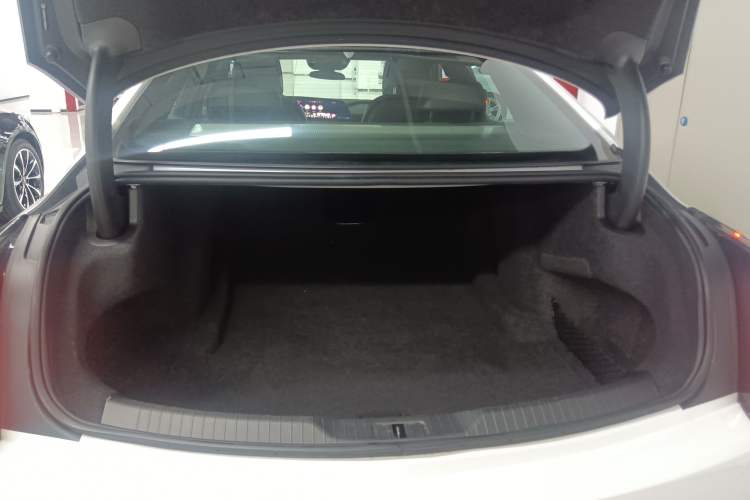 Used Cadillac CT6 2023 28T Luxury Version Trunk