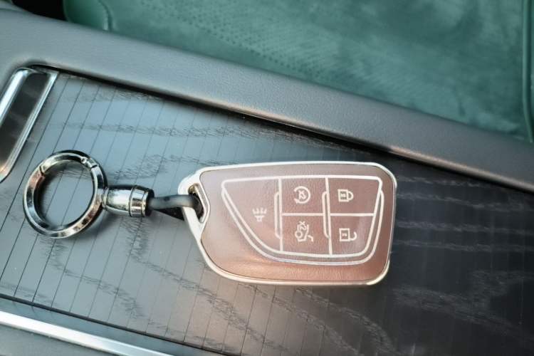 Used Cadillac CT6 2023 28T Luxury Version Vehicle Key